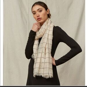 Beautiful Rachel Pally natural summer scarf